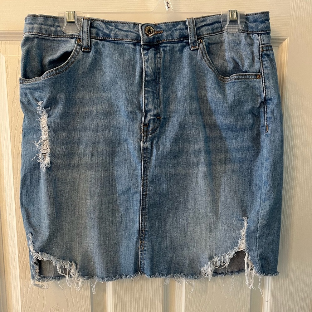 Wax Jeans Los Angeles Shred Denim Mini Skirt